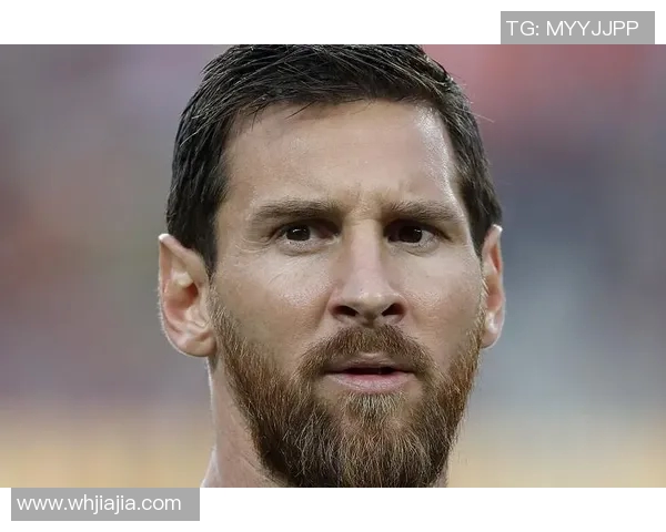 布斯克斯的足球智慧与传承如何影响当代中场球员的成长与发展 布斯克斯的足球智慧与传承如何影响当代中场球员的成长与发展