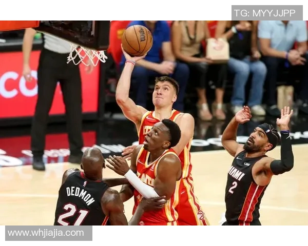 11月4日老鹰队对决热火队精彩赛事回顾与分析 11月4日老鹰队对决热火队精彩赛事回顾与分析