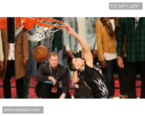 扎克拉文如何在NBA赛场上展现超凡实力与领导魅力 扎克拉文如何在NBA赛场上展现超凡实力与领导魅力