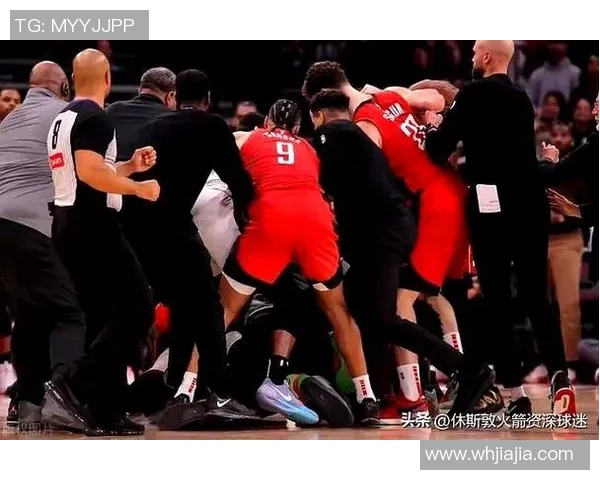 热火球员受伤仍拼搏，带伤出场赢得球迷喝彩