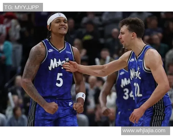 回顾去年雄鹿与活塞季后赛精彩对决及最终比分分析 回顾去年雄鹿与活塞季后赛精彩对决及最终比分分析