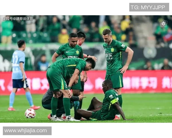 京鲁大战再燃战火球迷热情高涨期待精彩对决